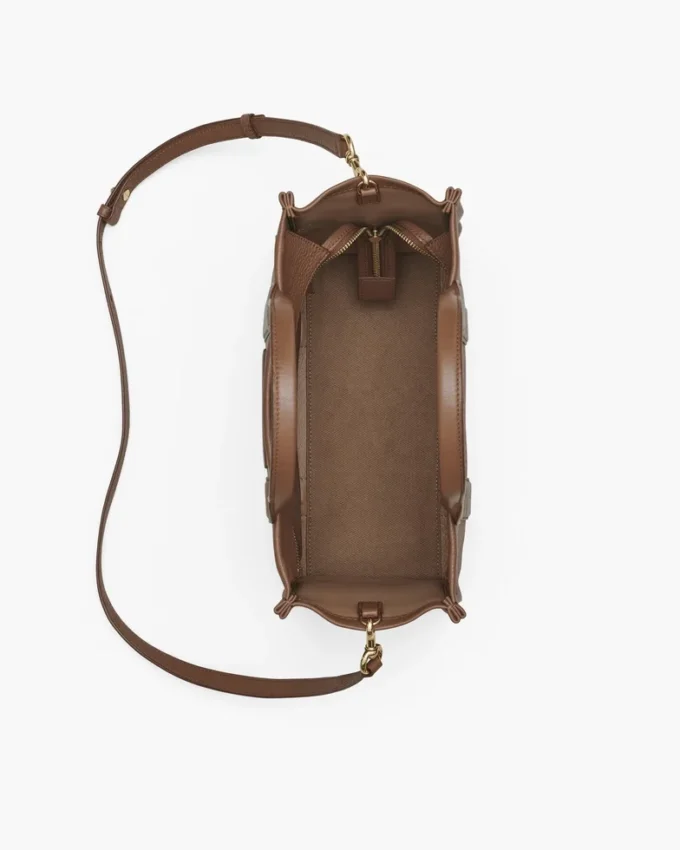 The medium-sized Tote Bag made of leather The medium-sized Tote Bag made of leather