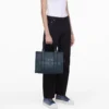 The medium-sized Tote Bag made of leather The medium-sized Tote Bag made of leather