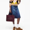 The medium Tote Bag made of suede