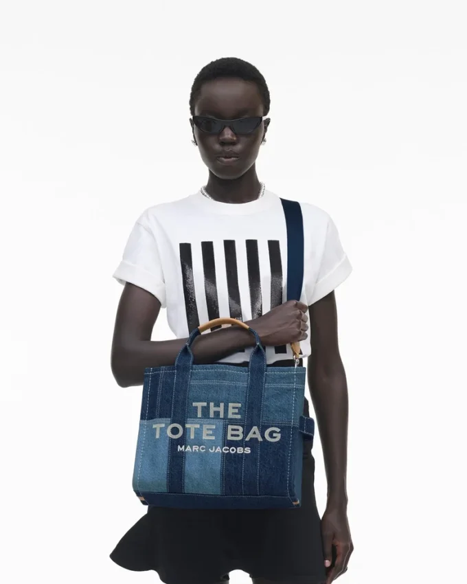 The mittelgroße Denim-Tote Bag The mittelgroße Denim-Tote Bag