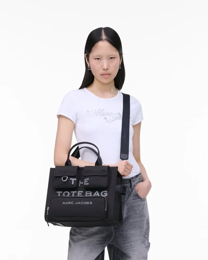 The mittelgroße Tote Bag aus Cargo-Canvas