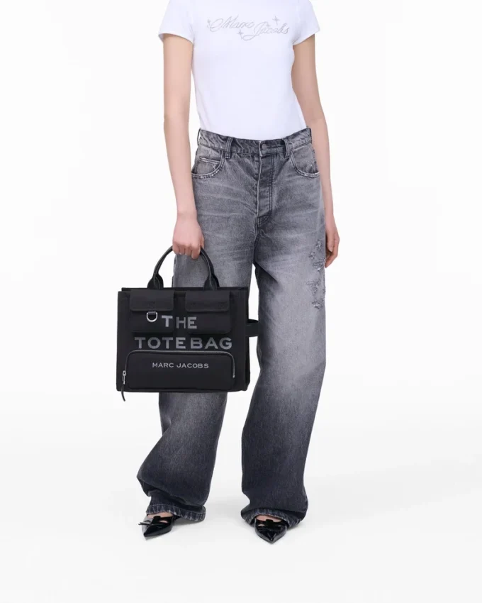 The mittelgroße Tote Bag aus Cargo-Canvas