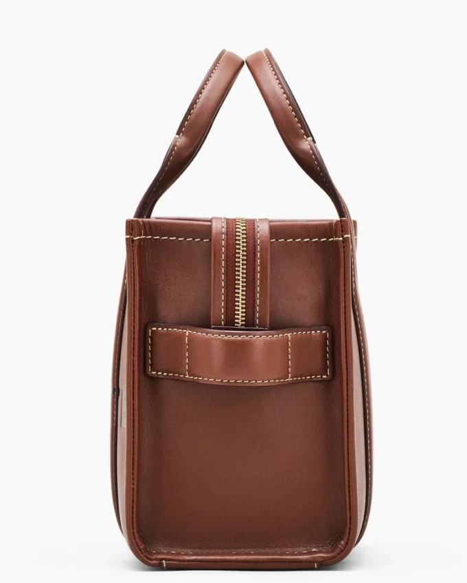 The small leather Tote Bag from A.P.C. X Marc Jacobs The small leather Tote Bag from A.P.C. X Marc Jacobs