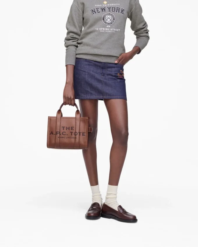 The small leather Tote Bag from A.P.C. X Marc Jacobs The small leather Tote Bag from A.P.C. X Marc Jacobs