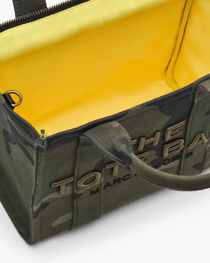 The small Tote Bag made from Jacquard fabric with camouflage pattern The small Tote Bag made from Jacquard fabric with camouflage pattern