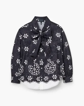 Trompe-l’œil-Bluse mit Ösen und Schleife